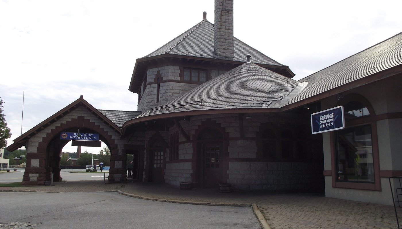 Laconia Station