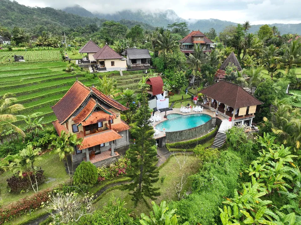 Karangasem Hotels