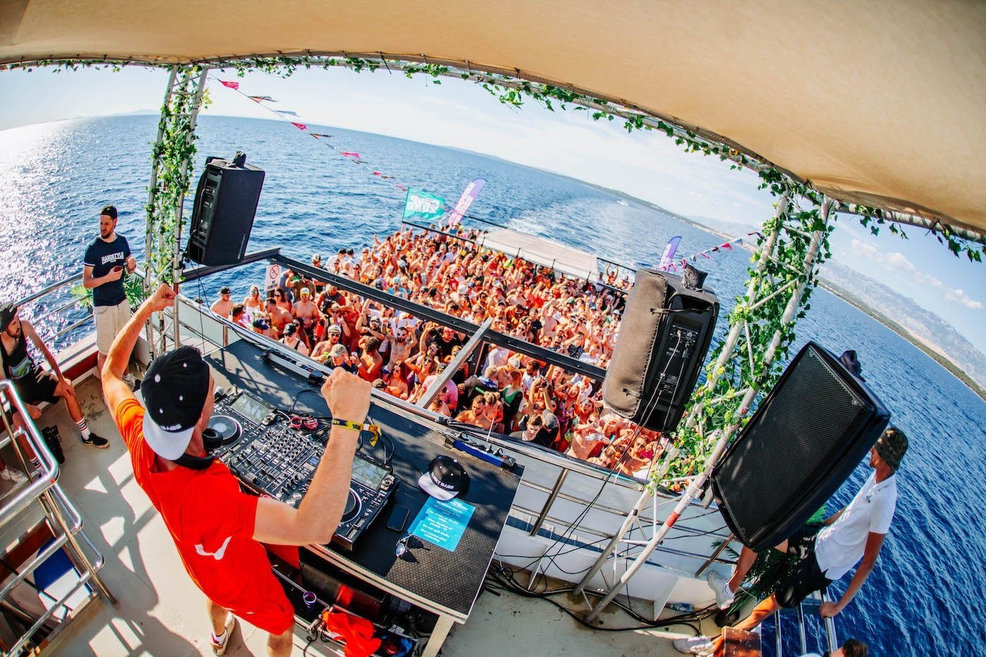 Onboard DJs