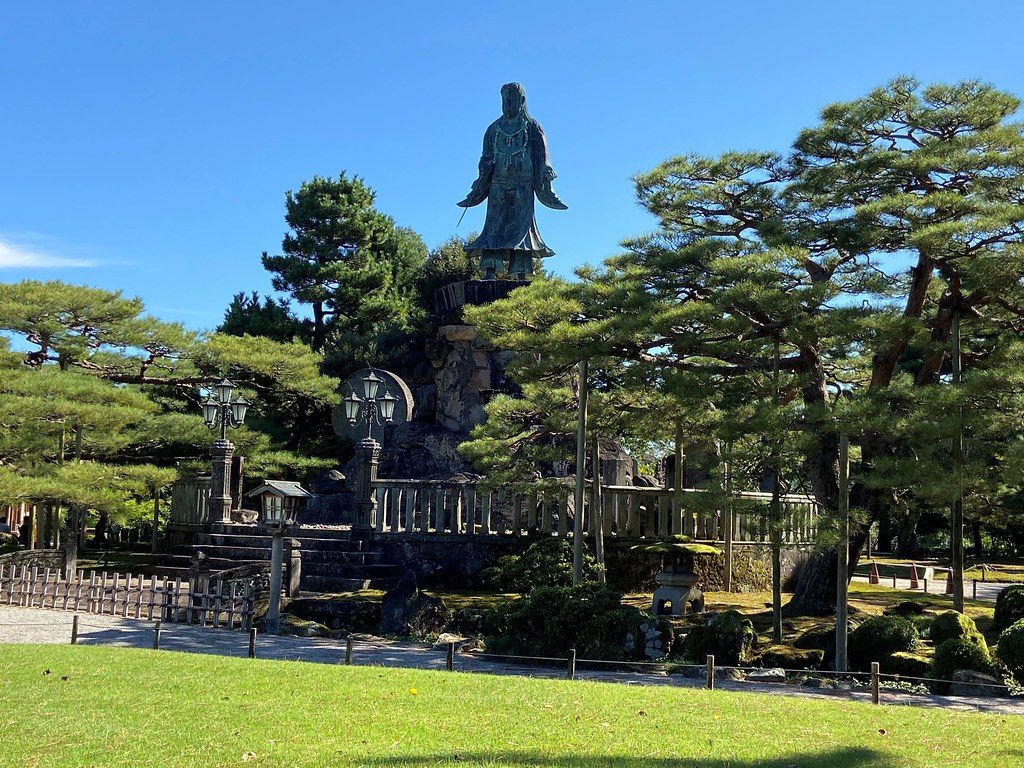 Meiji Monument