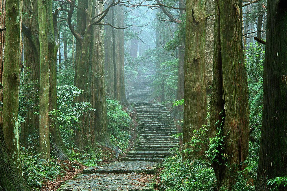 Daimon-zaka Entrance