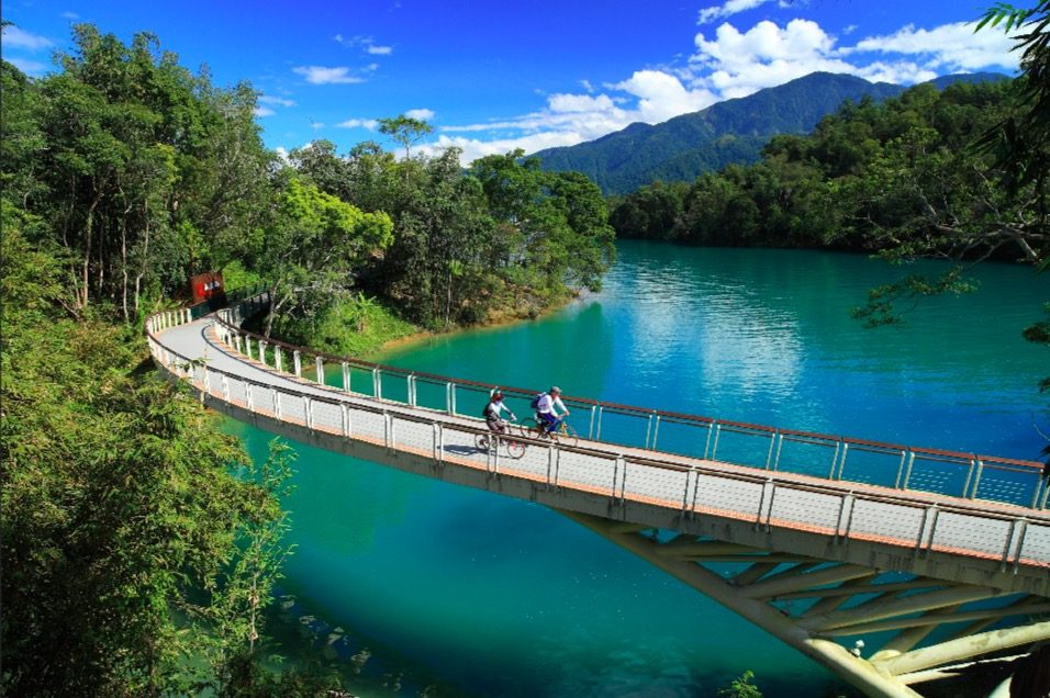 Your experience at Taipei to Sun Moon Lake Day Tour