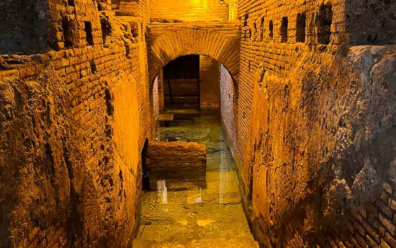Your experience at Trevi Fountain Underground Tour