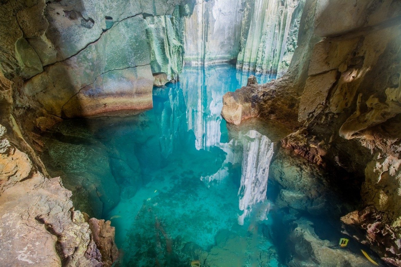 Fiji Zipline and Cave Tour Experience