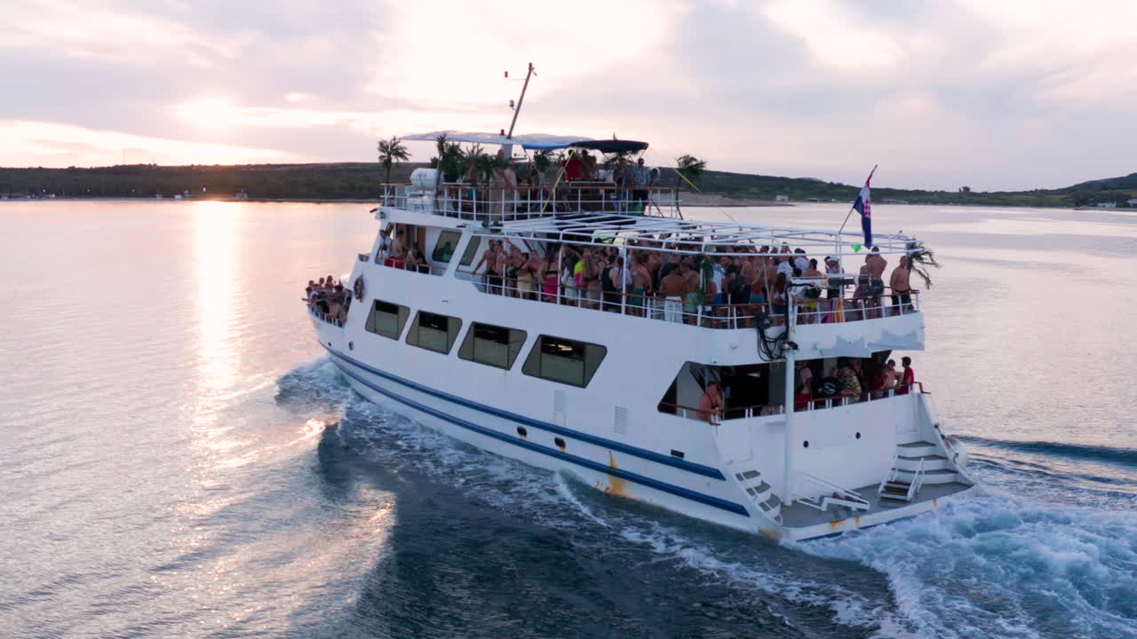Party Boat Zrce Price