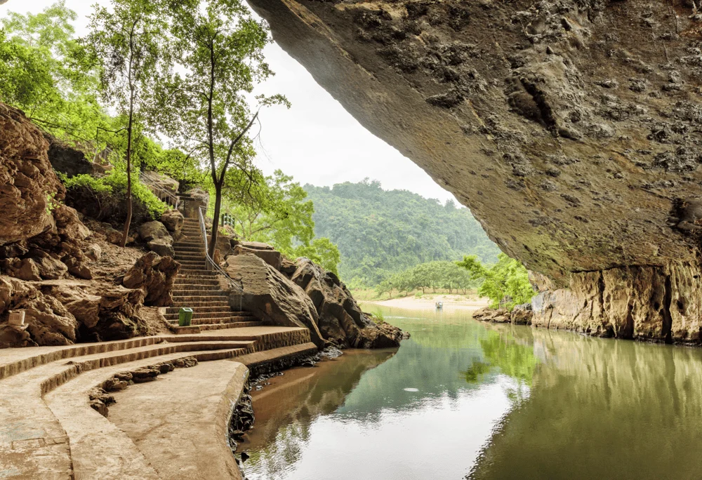 How to Get From Hue to Phong Nha