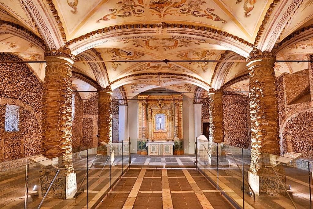 Capela dos Ossos