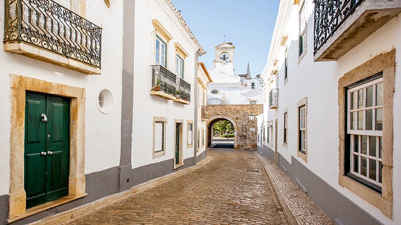 Is Faro Good for a Holiday