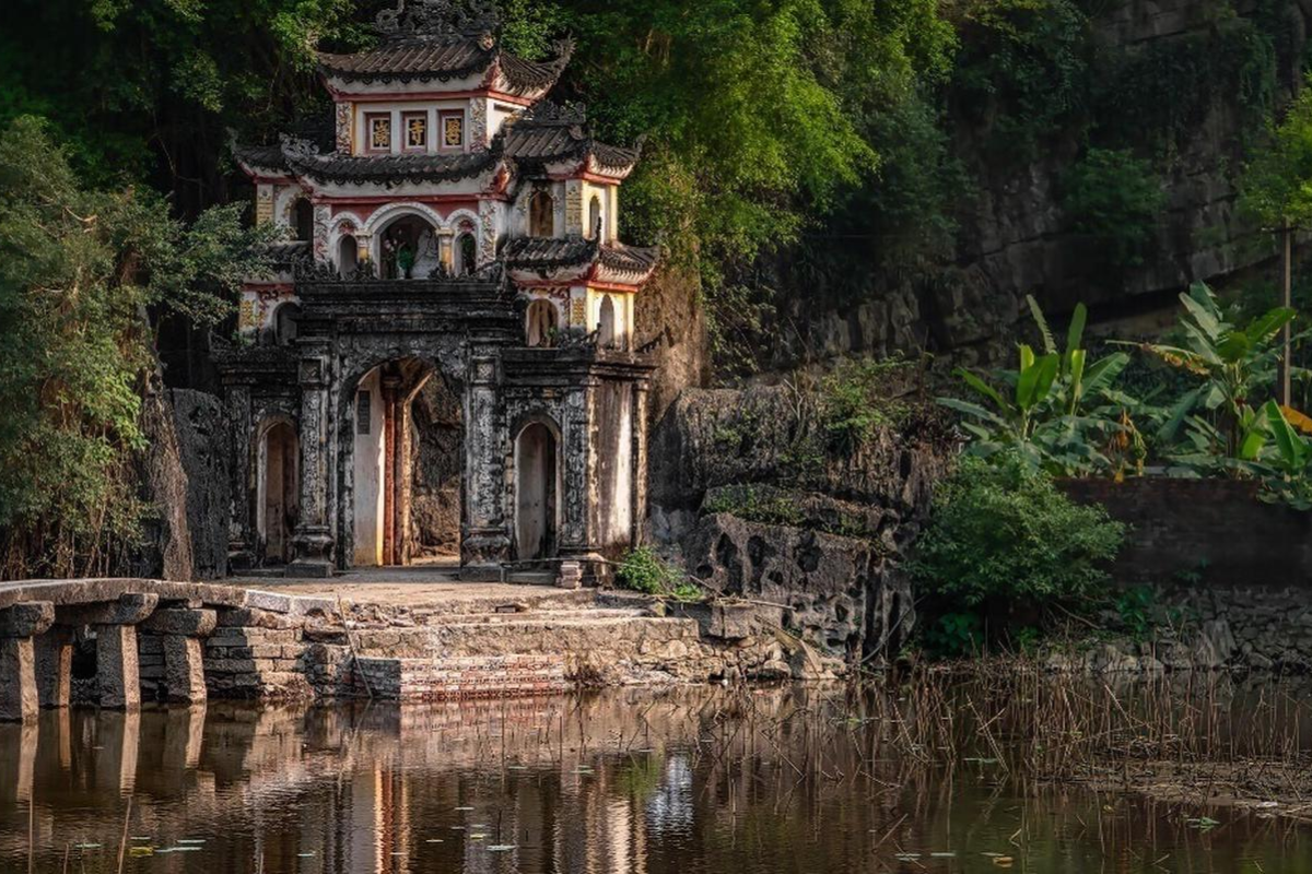 Bich Dong Pagoda