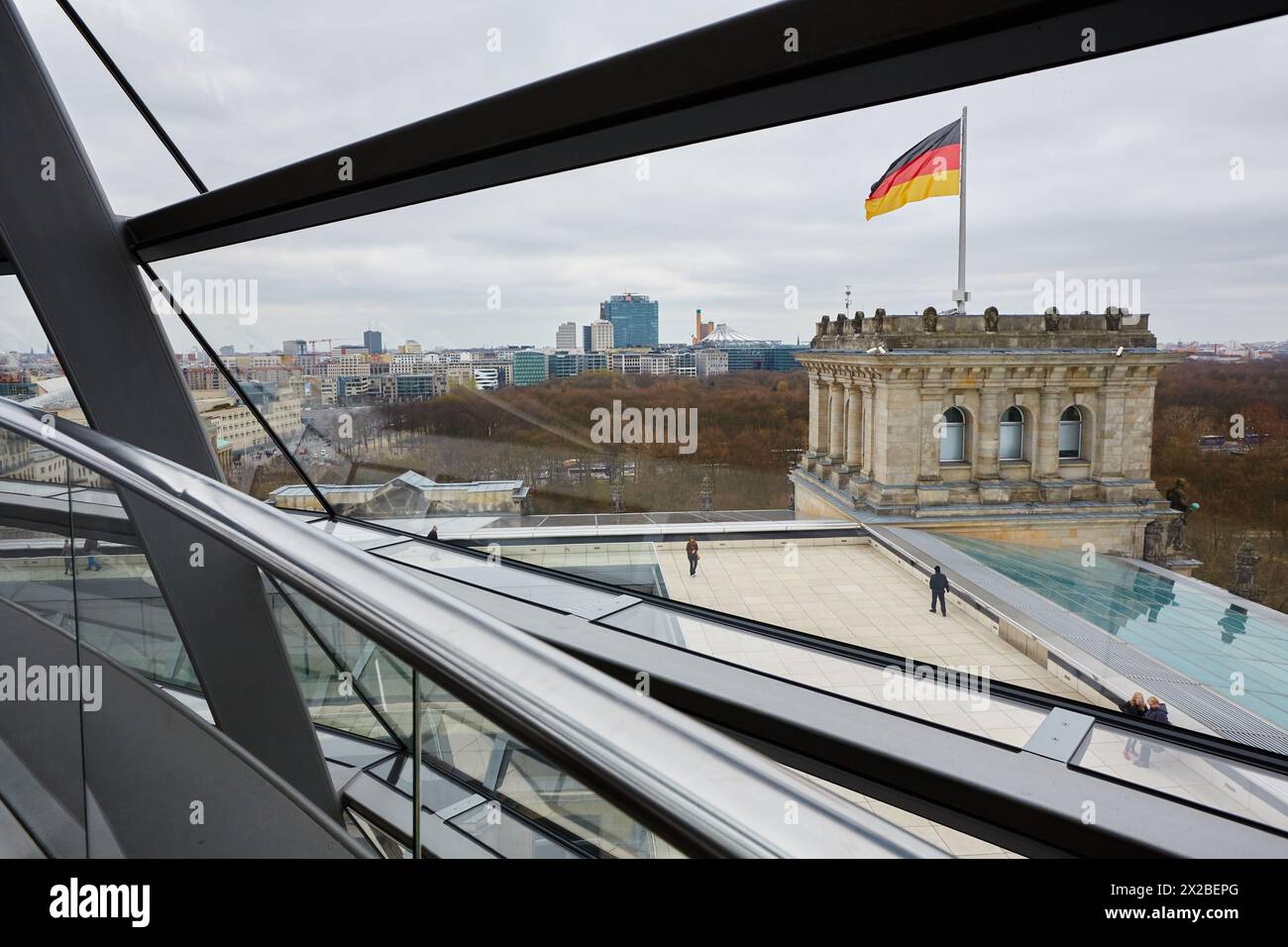 Elevator to roof terrace