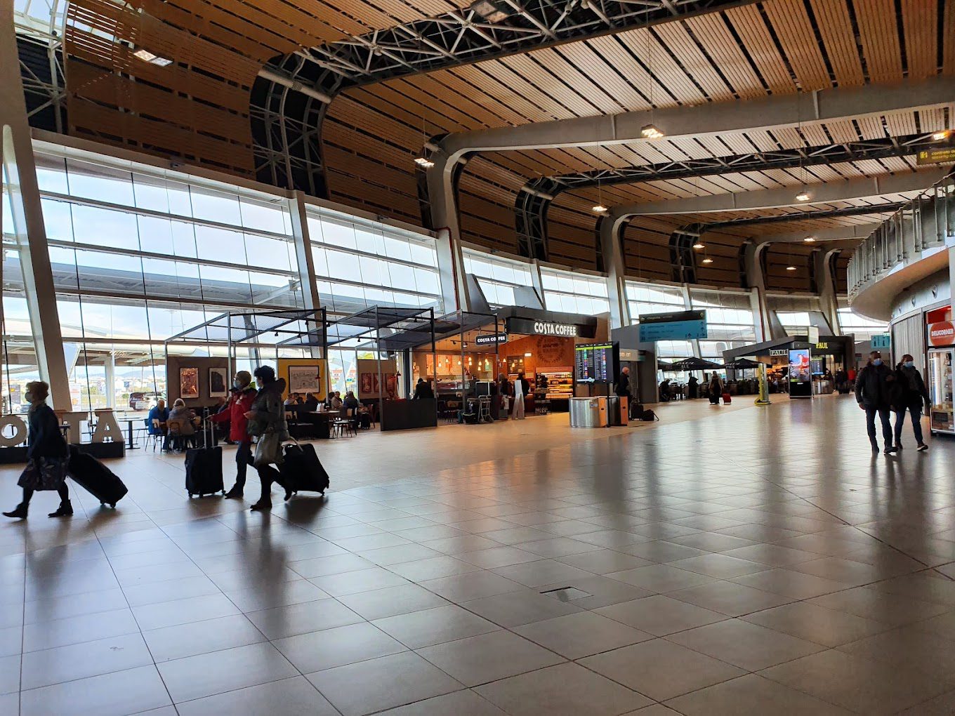 Closest Airport to Sagres Portugal
