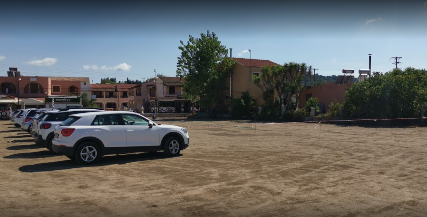 Canal D Amour Parking