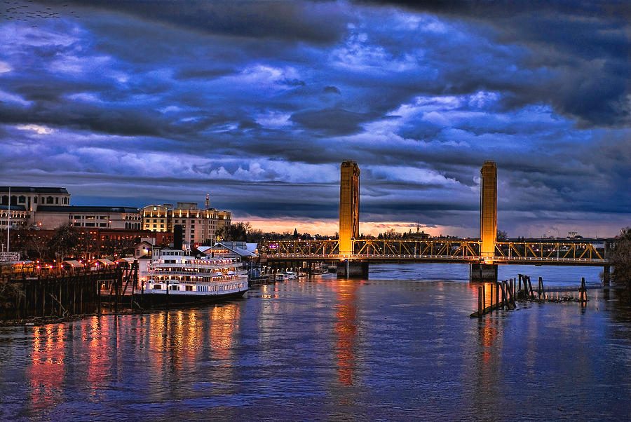 Sacramento River Cruise Experience
