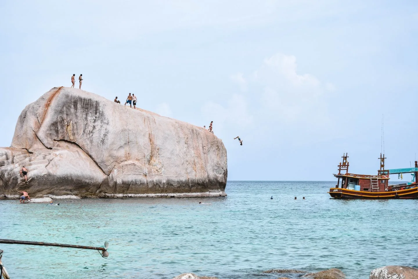 Tanote Bay