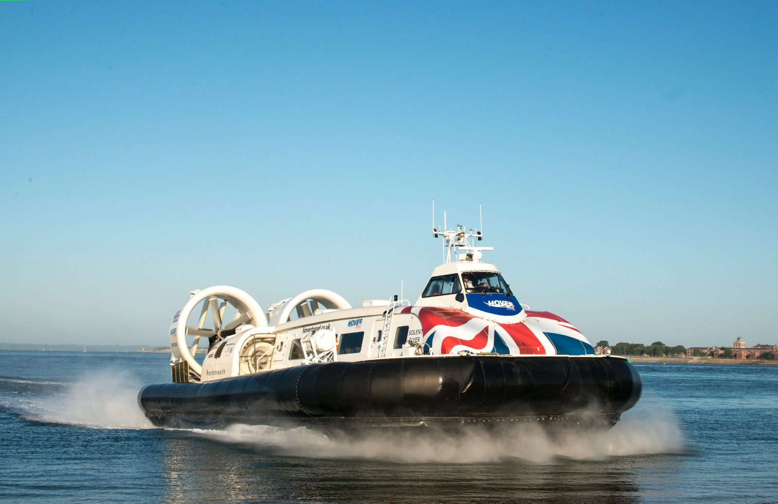 Hovercraft to Isle of Wight
