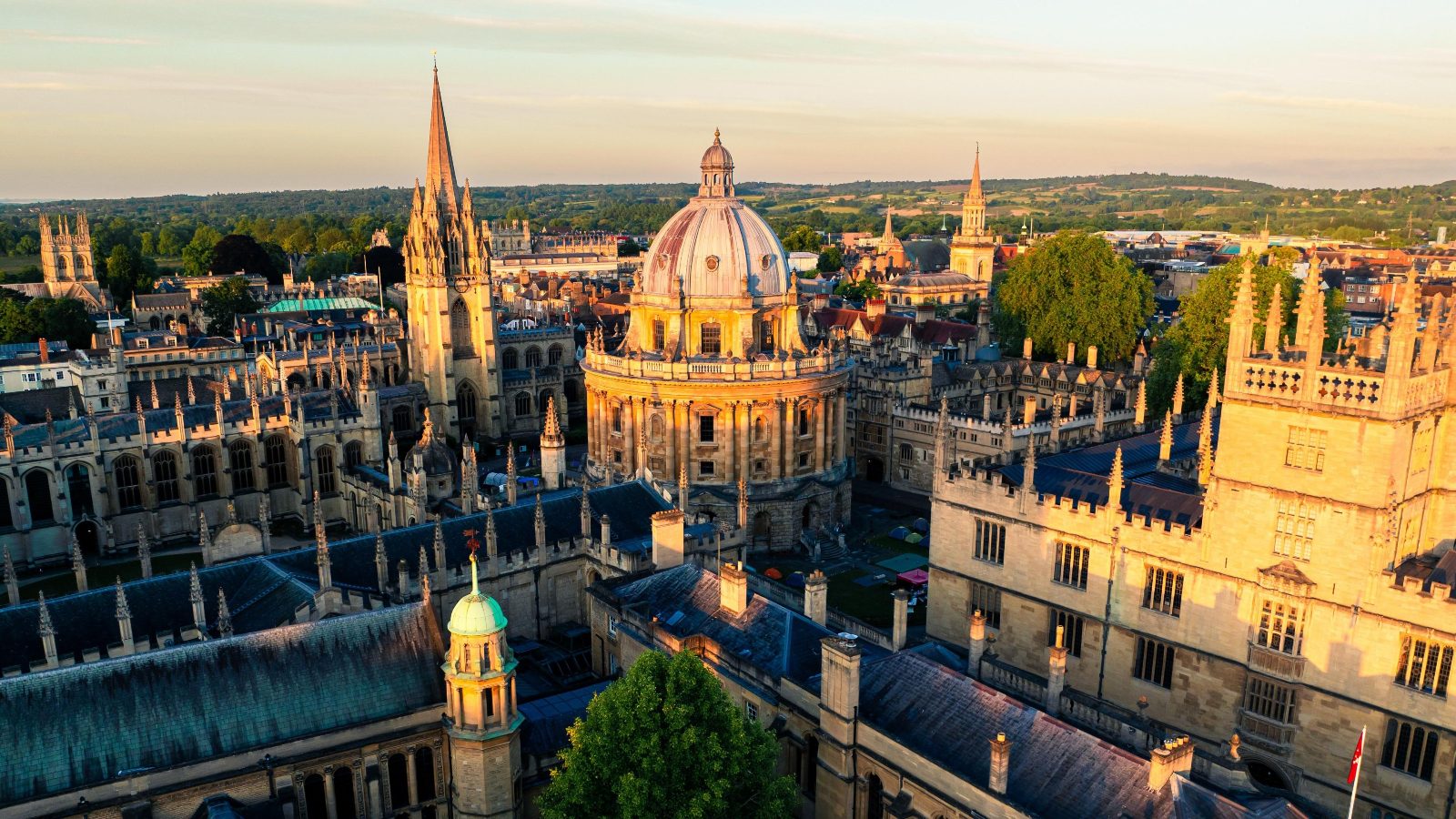 Oxford Ghost Tour Through Historic Streets