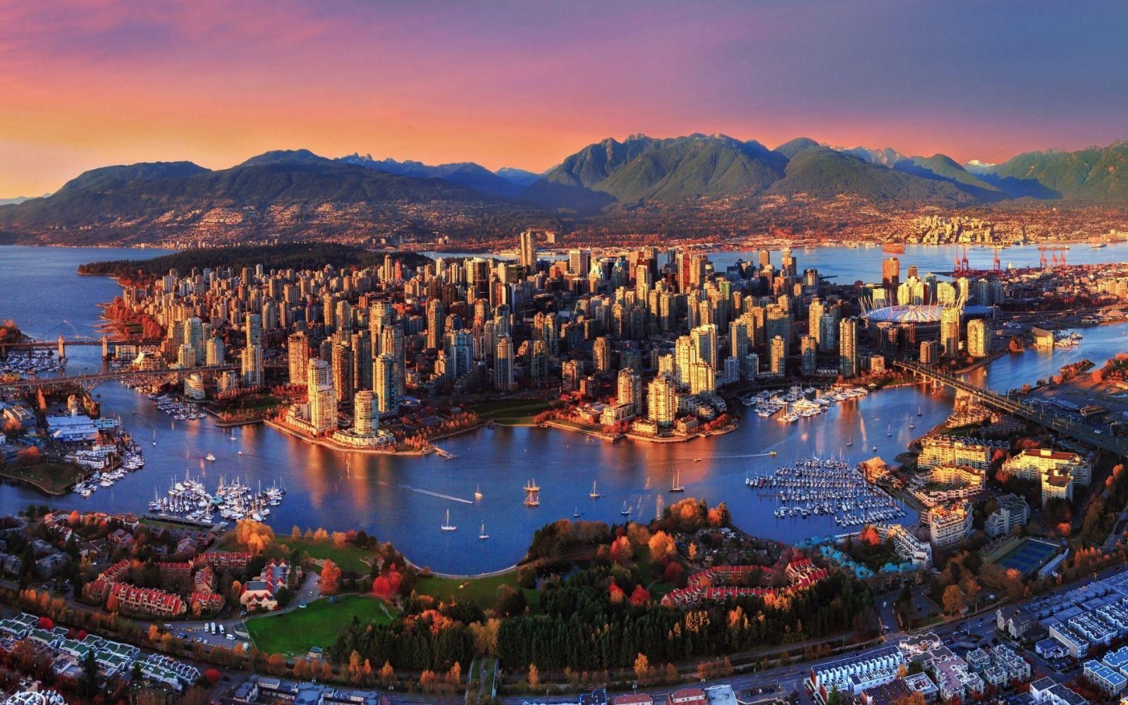 Seattle to Vancouver Day Trip Cross-Border Experience
