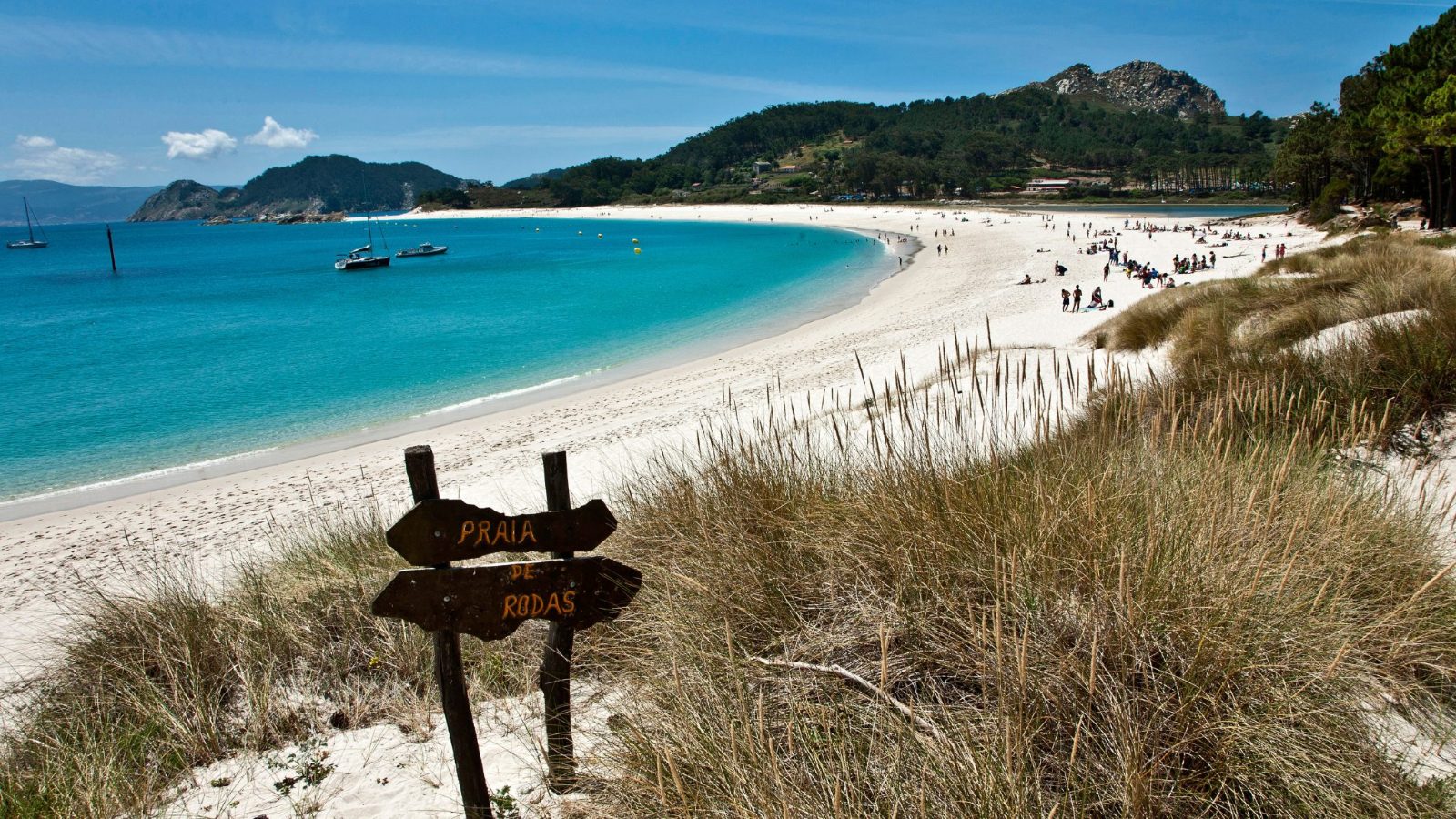 Rodas Beach