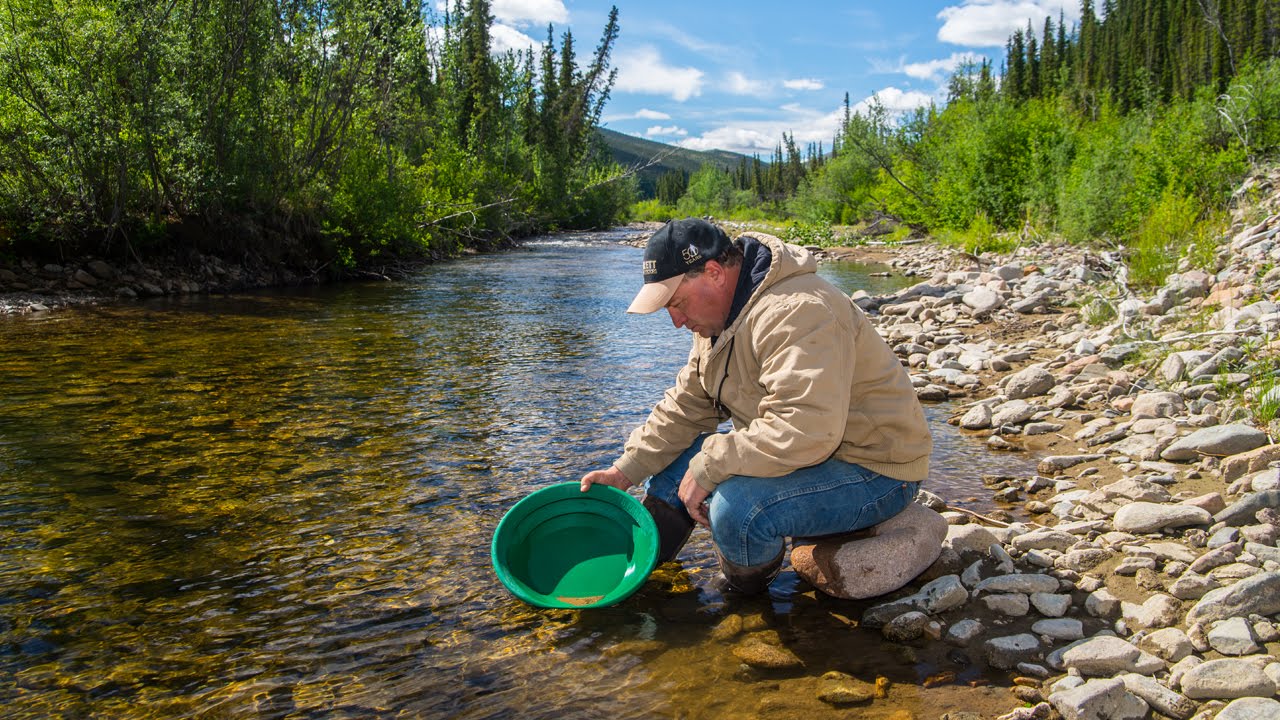 Gold Panning Station