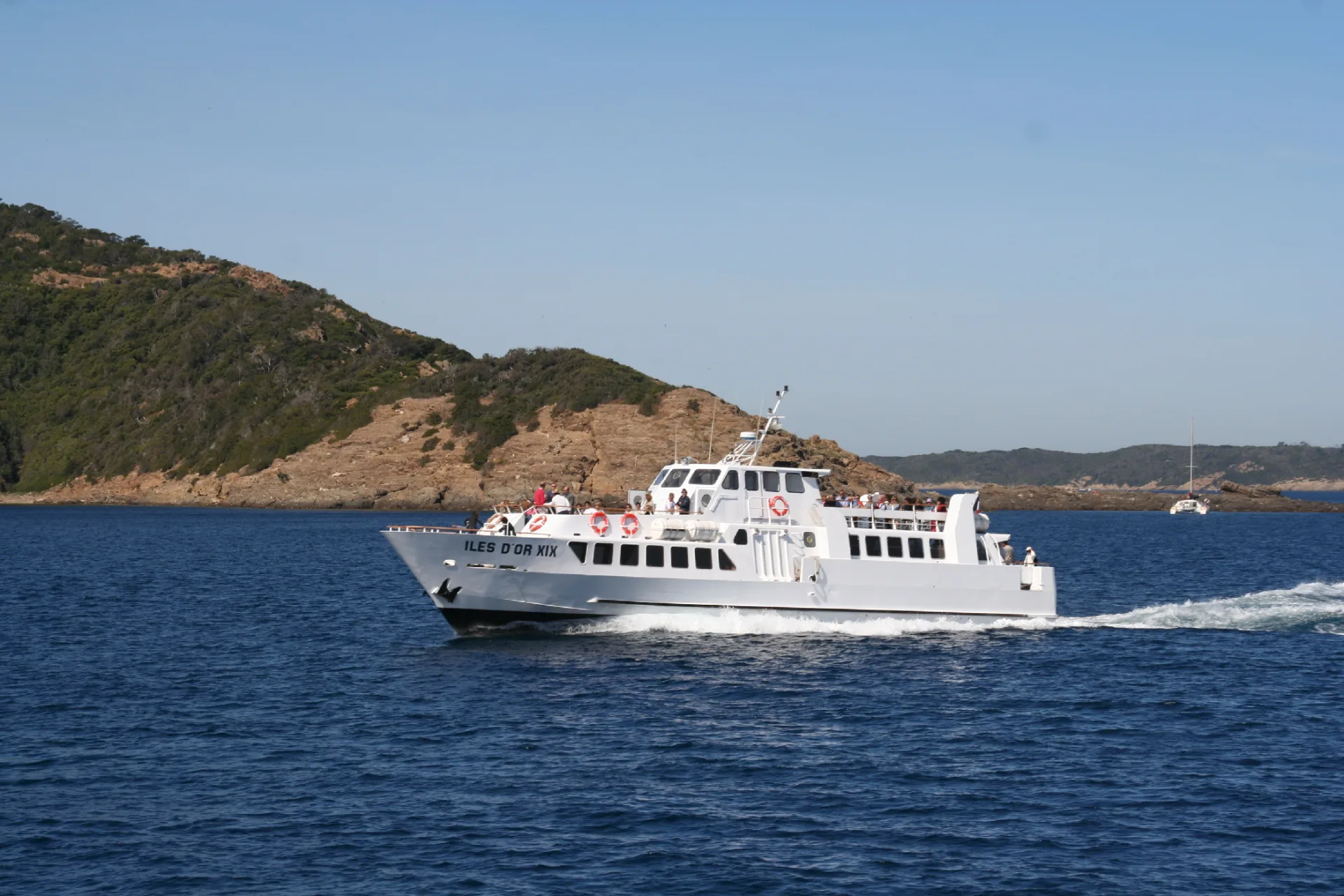 Porquerolles Boat Tour from Giens Peninsula
