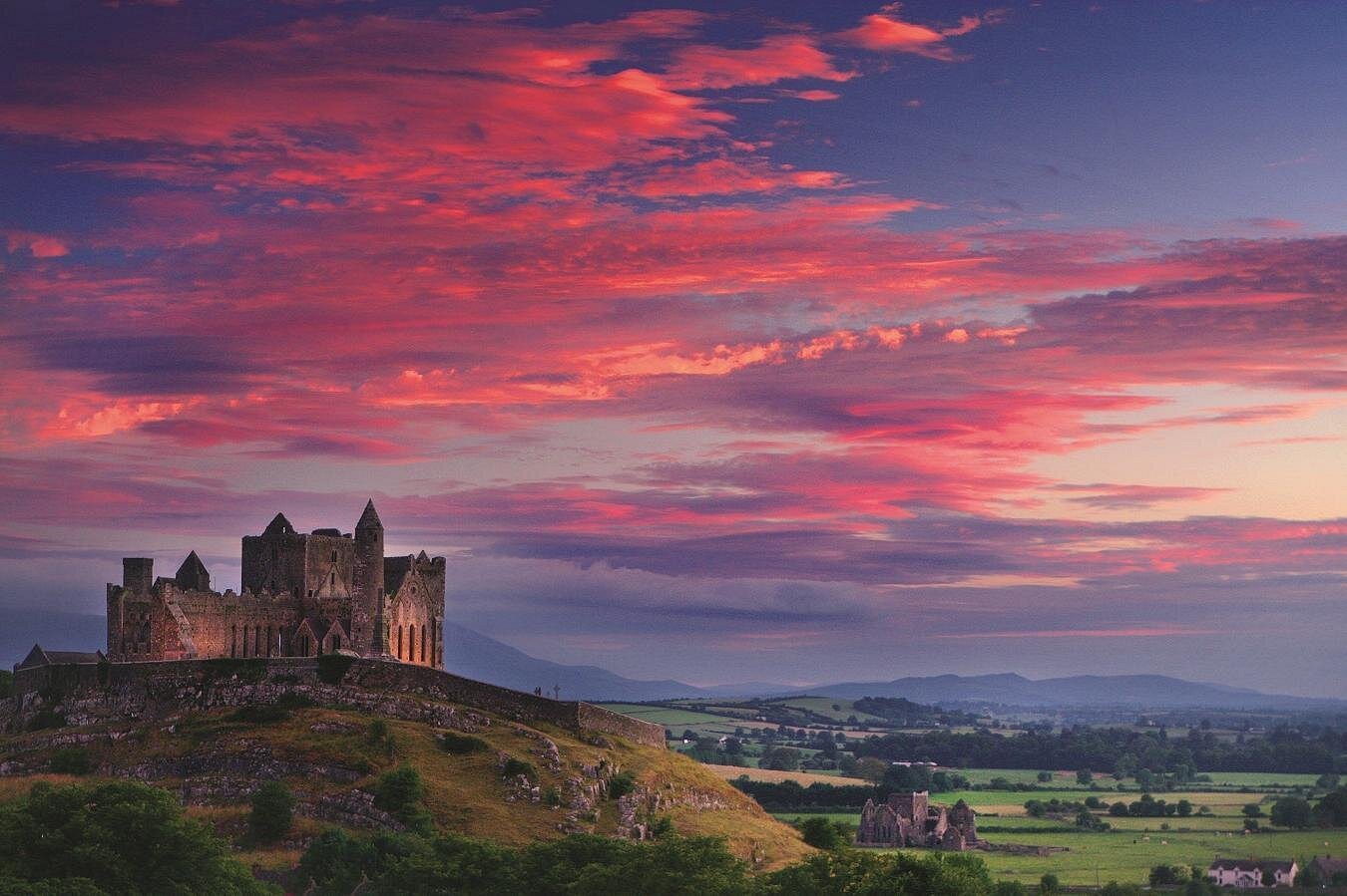 Blarney Castle and Rock of Cashel Tour