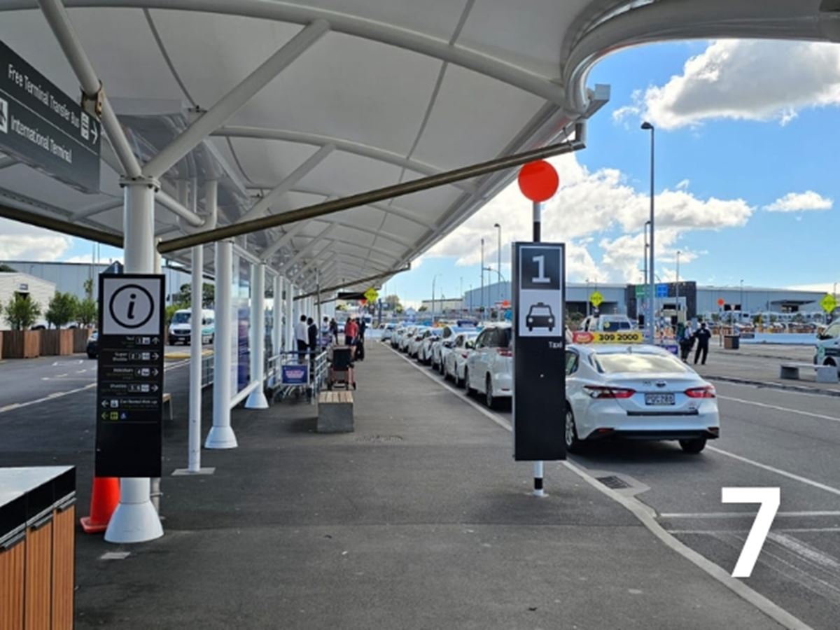 Auckland Airport Shuttle Pick Up
