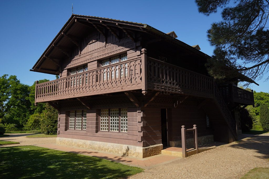 Swiss Cottage