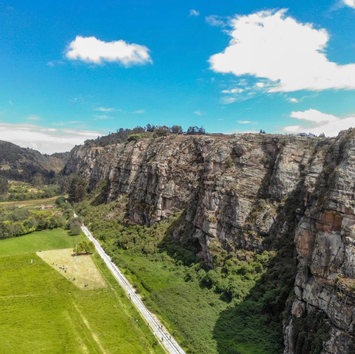 Suesca Colombia Rock Climbing
