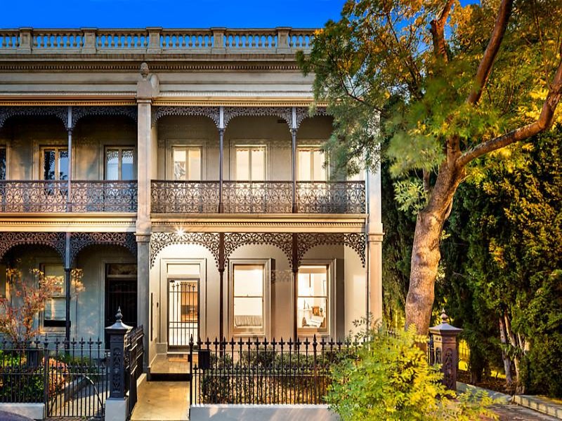 East Melbourne budget stays