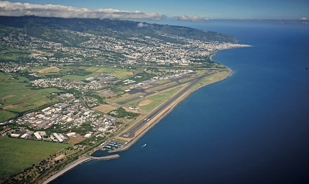 What Airlines Fly to Reunion Island