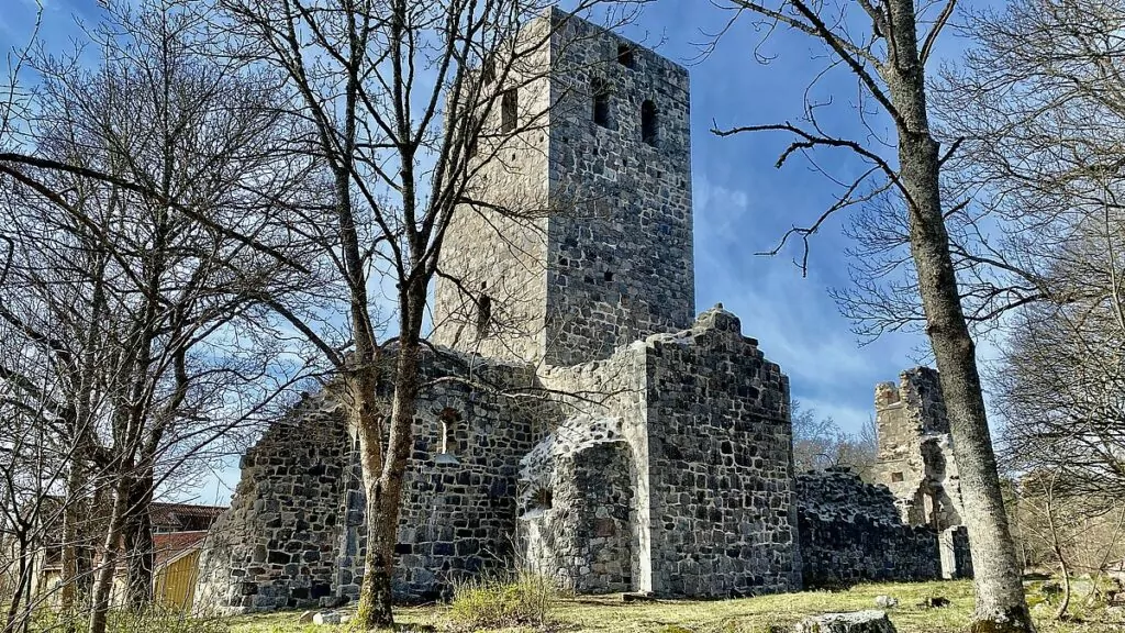 St. Per's Church Ruins