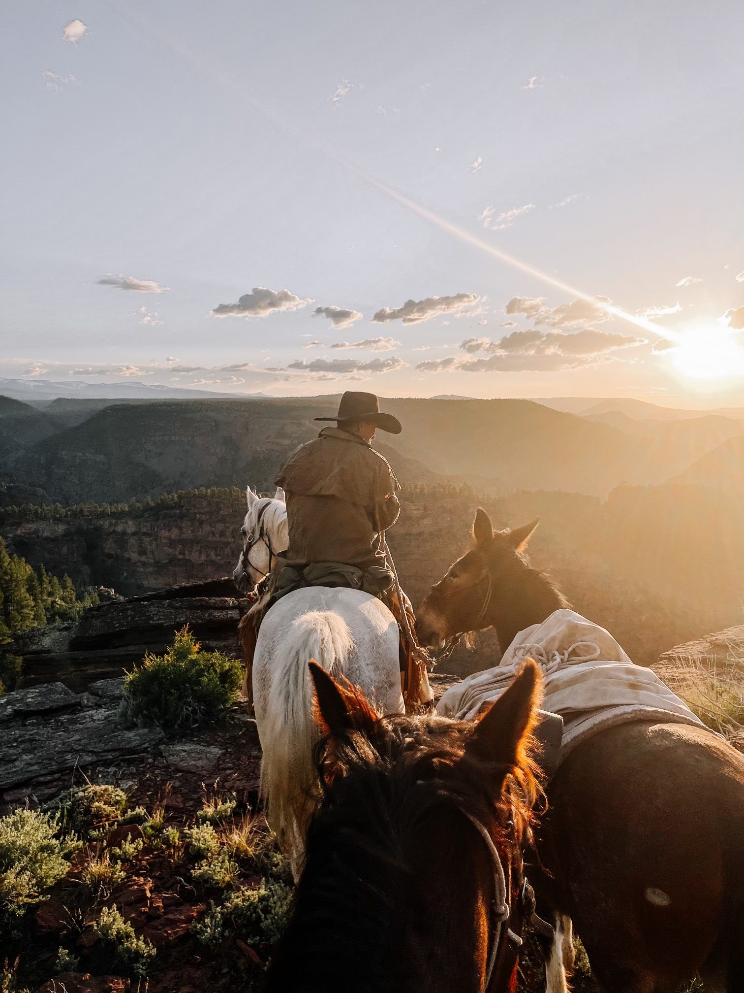 Red Canyon Lodge Horseback Riding