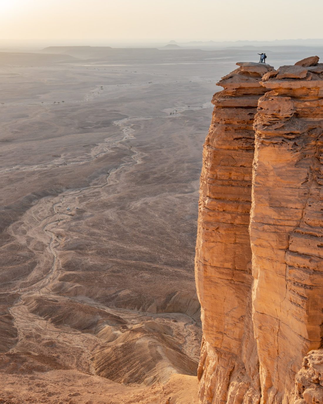Edge of the World + Diriyah Combo Tours