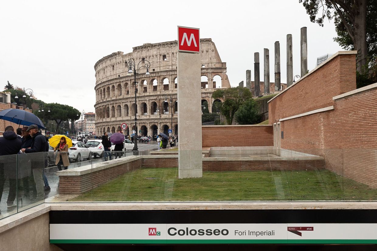 Colosseo Metro Stop