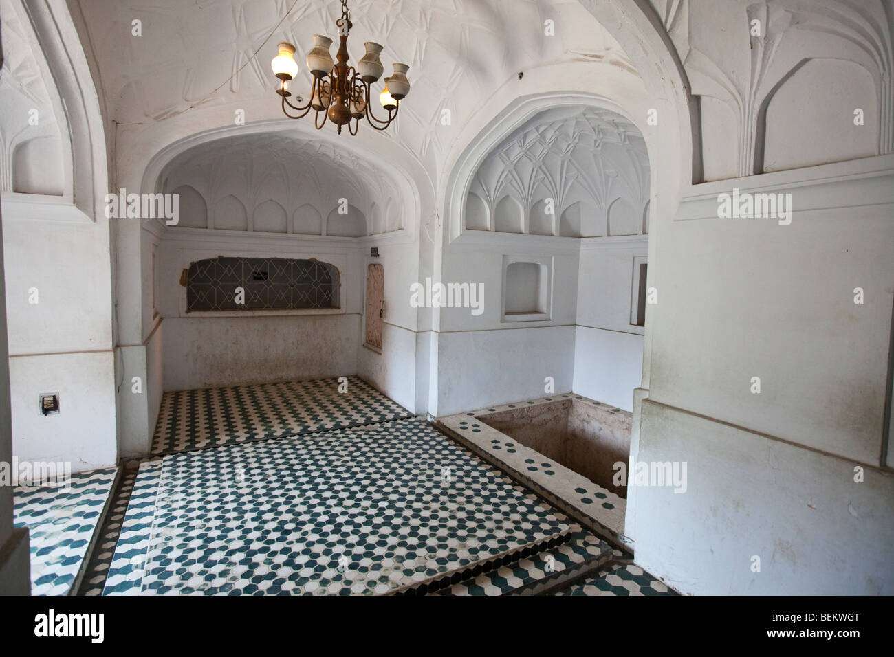 Tomb of Pari Bibi Interior