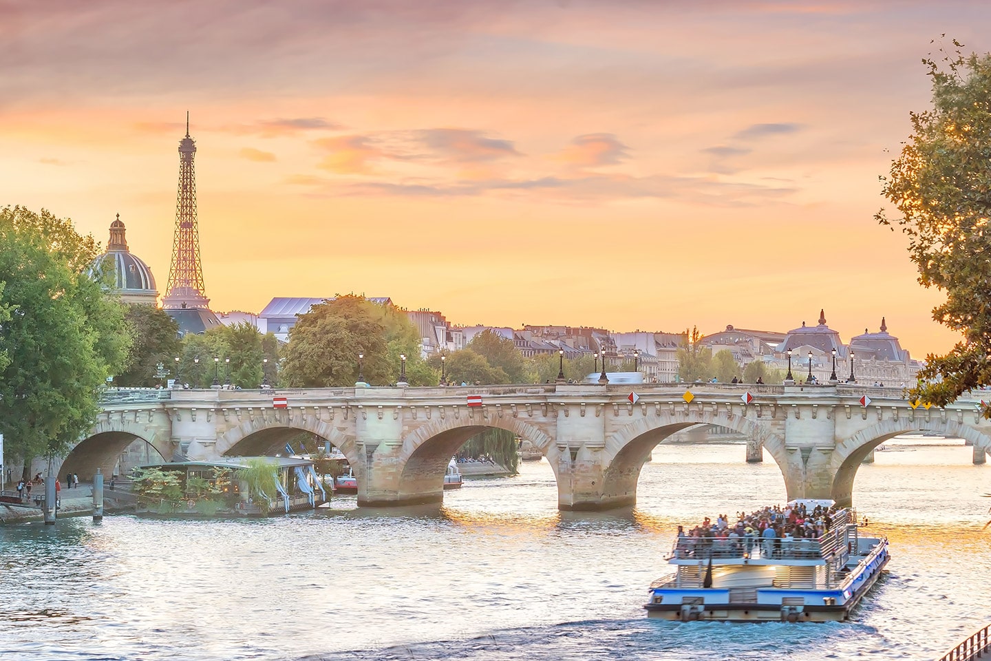 Best Seine River Champagne Cruise