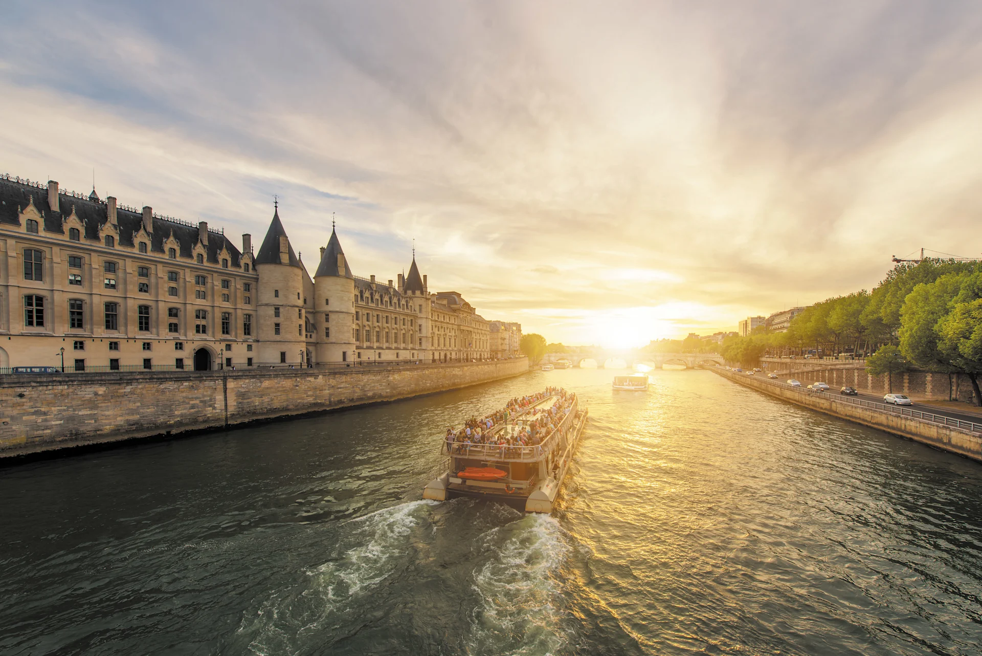 Seine River Cruise Paris Timings