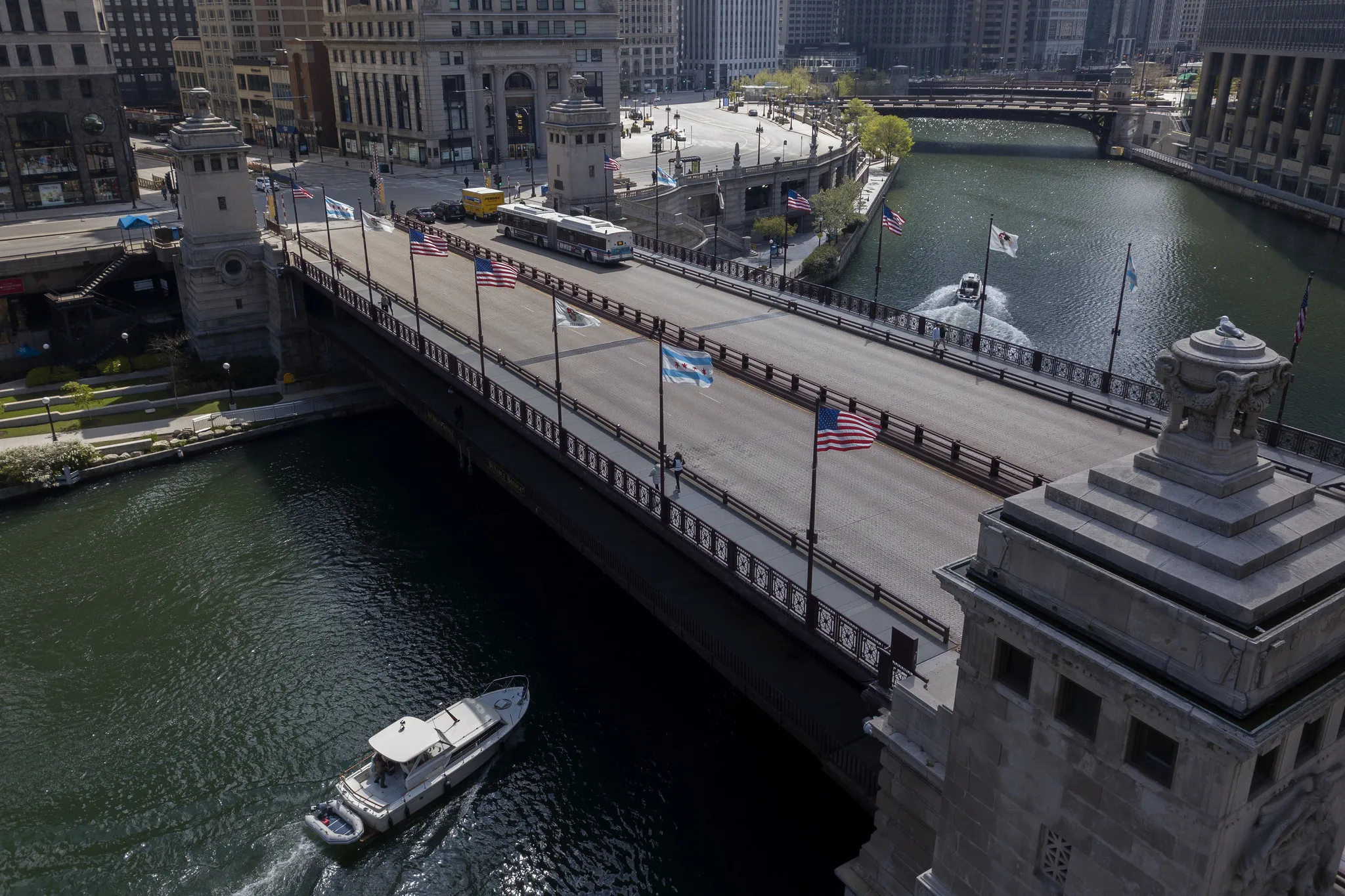 Michigan Avenue Bridge