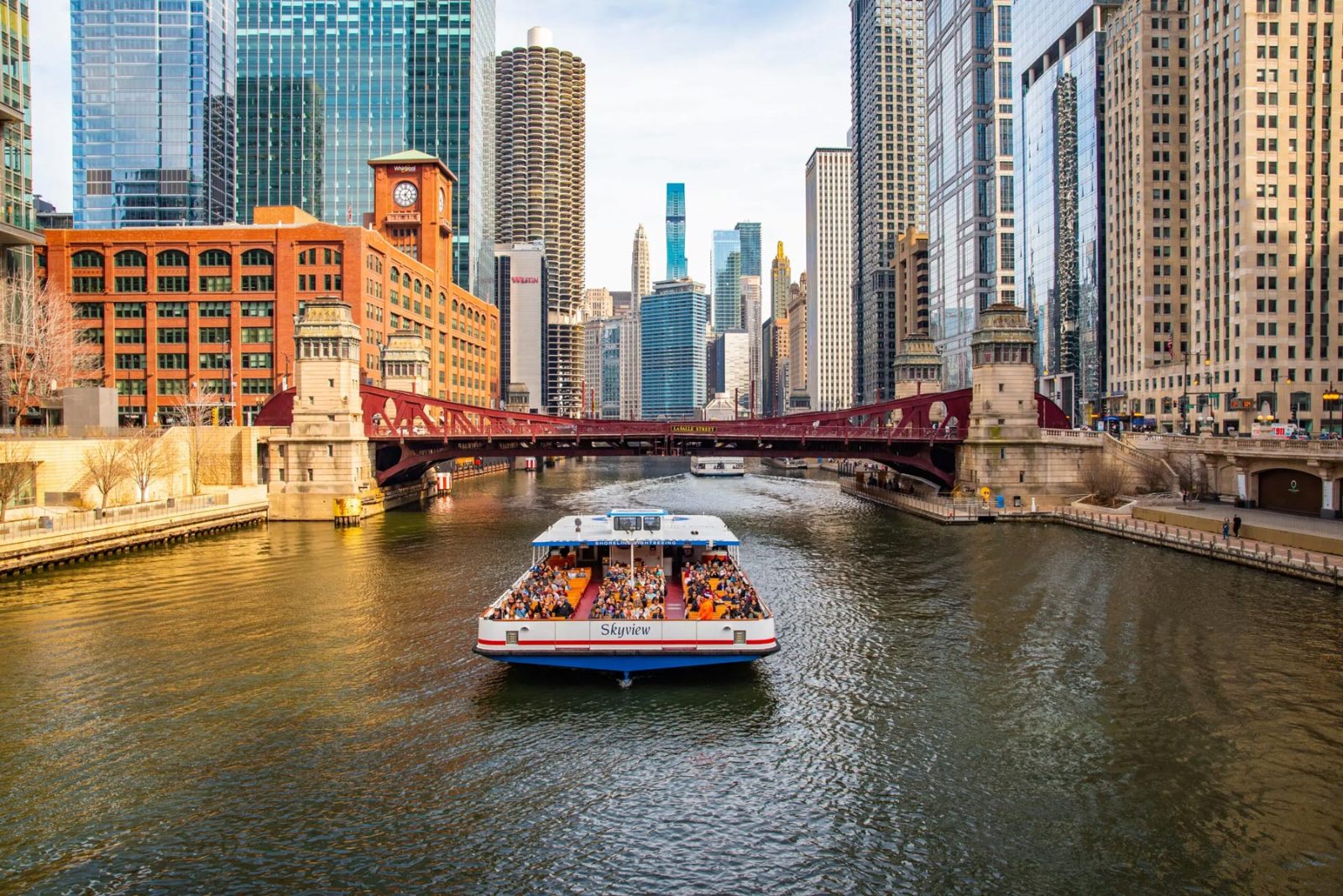 Chicago River and Lake Sunset Cruise