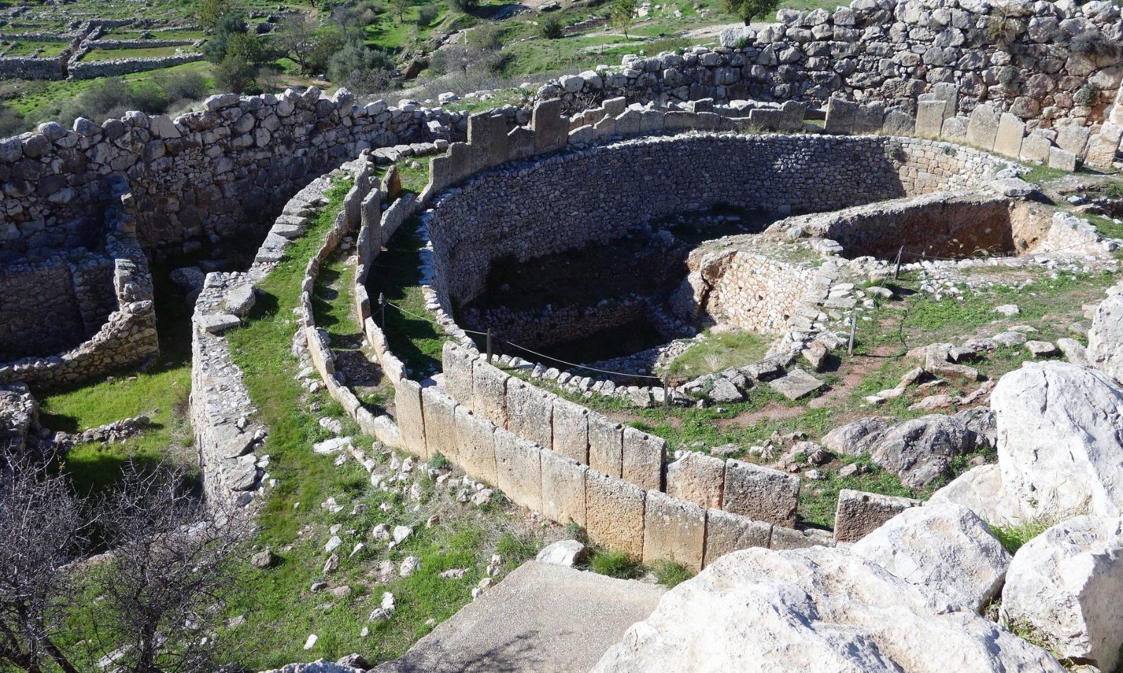 Grave Circle A
