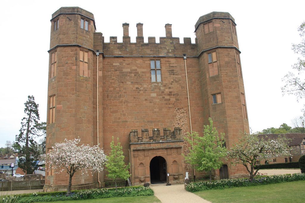 Gatehouse and stables