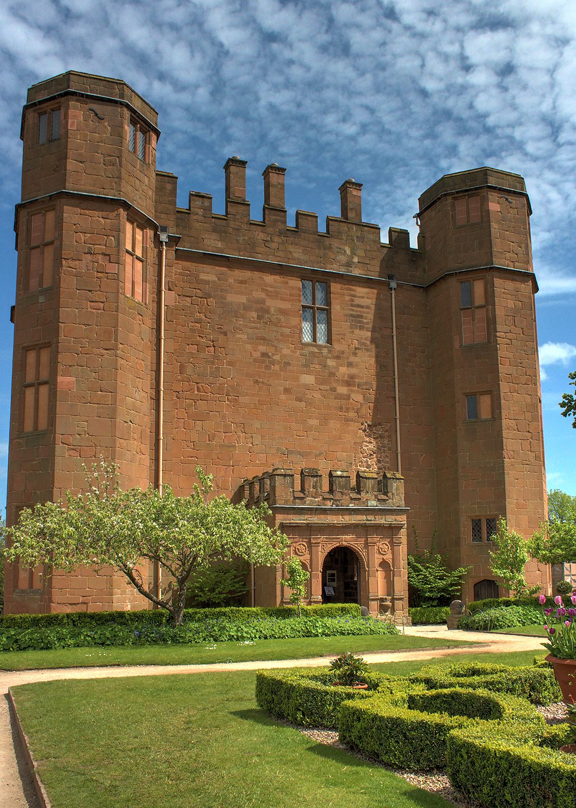 Leicester's Gatehouse