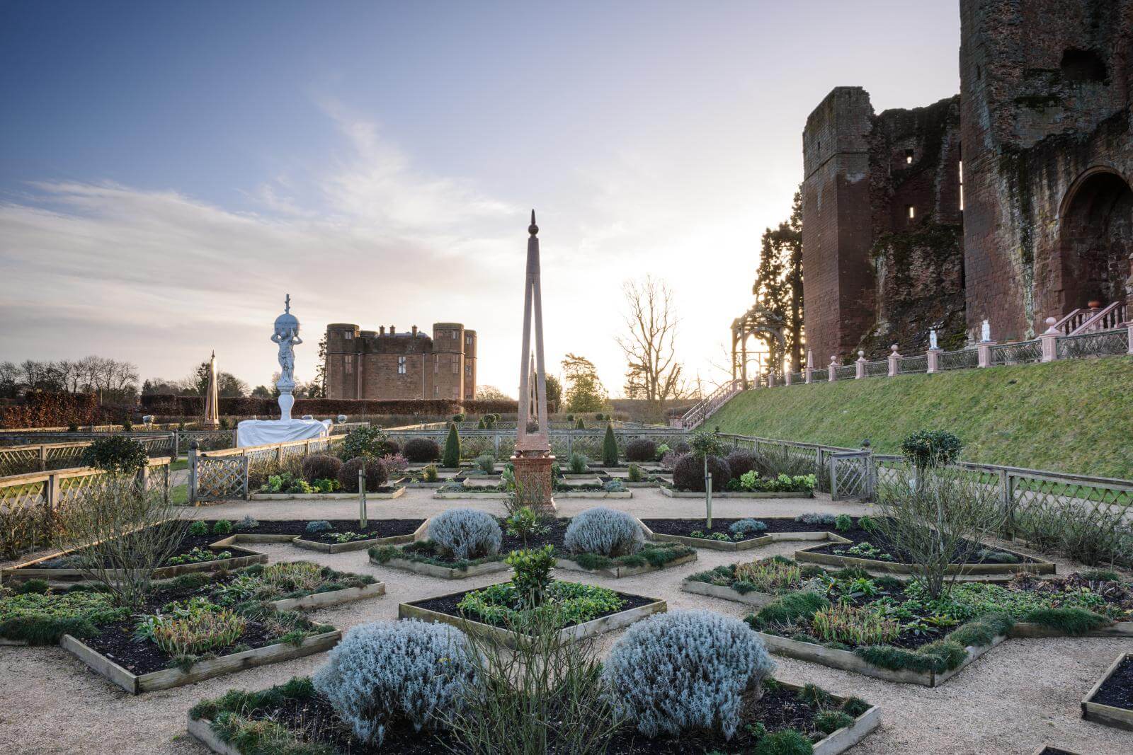 Elizabethan Garden