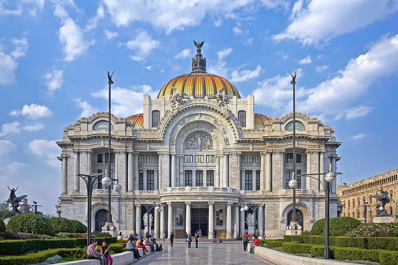 Ballet Folklorico de Mexico Tickets at Bellas Artes