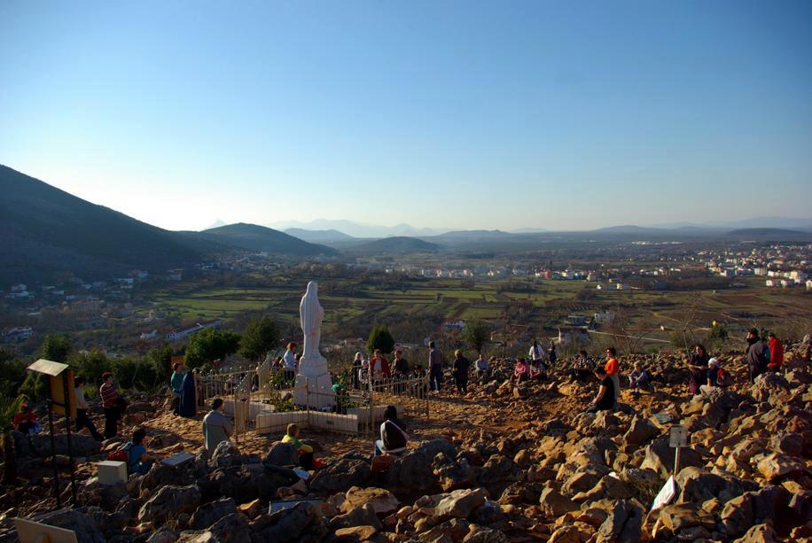 Apparition Hill