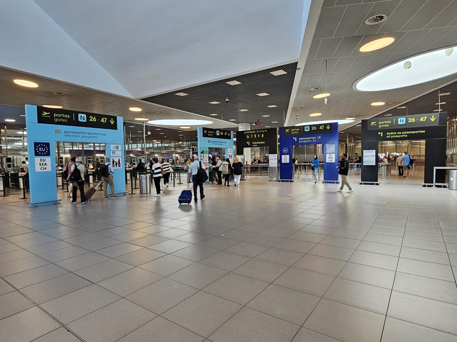 Airport Transfer Lisbon to Cascais Service