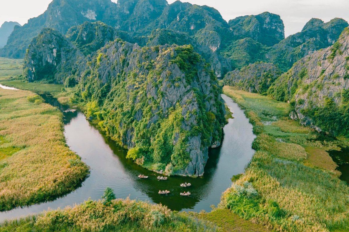 Your experience at Hanoi Airport to Ninh Binh Transfer