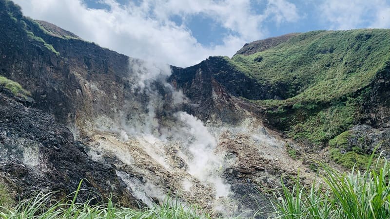 Beitou and Yangmingshan Day Tour from Taipei