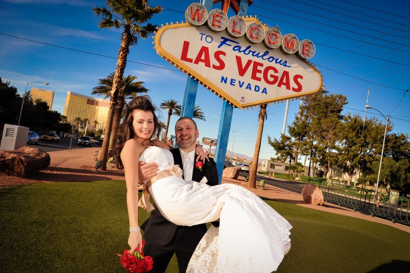 Las Vegas Sign Wedding