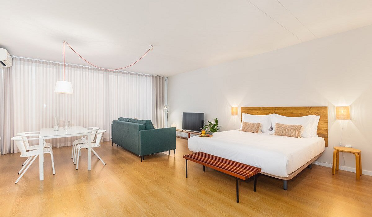 Costa da Caparica Hotels